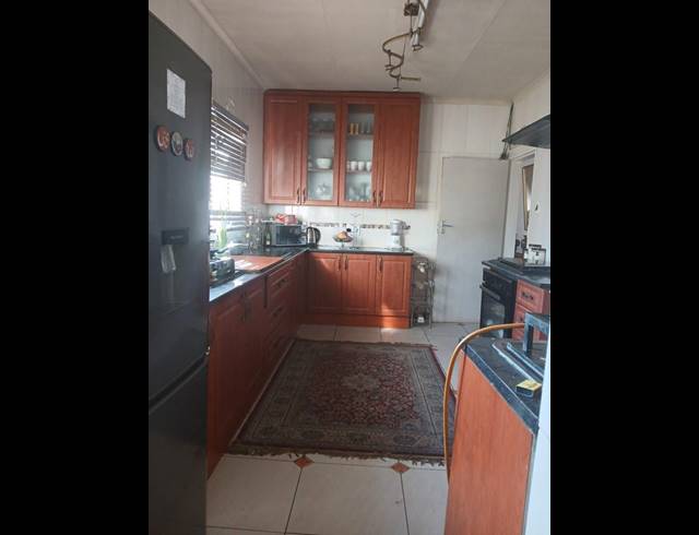 4 BEDROOM HOUSE FOR SALE IN LAUDIUM